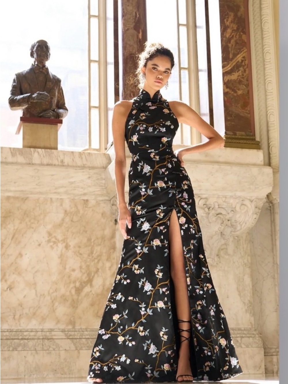 NEW, SAU LEE Ariana Floral Embroidered Satin Gown Size 10